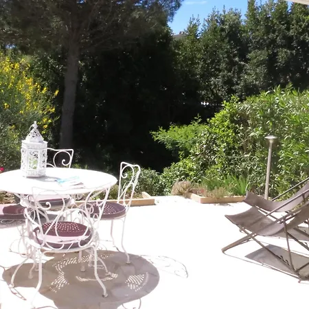 Holiday home Mazet Duplex 3/4 Pieces Climatise, Piscine, Proche Croisette - - Fr-1-780-77 Sainte-Maxime