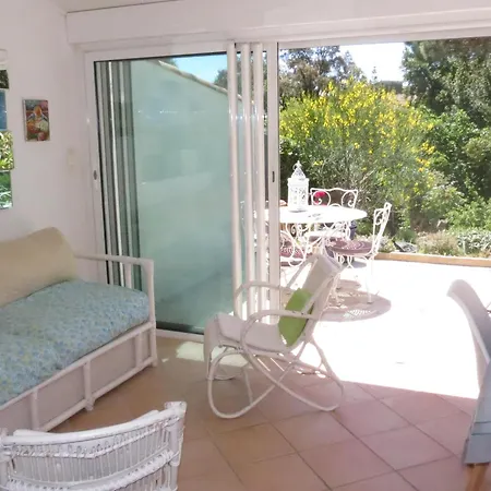 Hébergement de vacances Mazet Duplex 3/4 Pieces Climatise, Piscine, Proche Croisette - - Fr-1-780-77 Sainte-Maxime